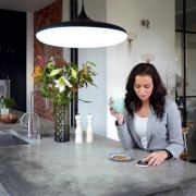 Philips Hue White Ambiance Cher pendellampe sort