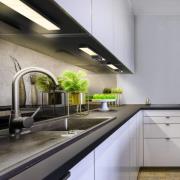 OSRAM LED-underskabsbelysning Socket sort 3.000K dæmpbar stikkontakter