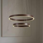 Lucande LED-hængelampe Yonam, Ø 60 cm, 2 lyskilder, brun, CCT