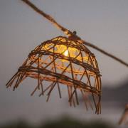 Newgarden LED-lyskæde Alma, træfarvet, PVC, IP44