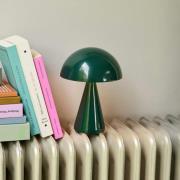 HÜBSCH LED-batteridrevet bordlampe Mush, mørkegrøn, højde 20 cm