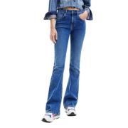 Flared Slim Jeans