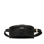 Pre-owned nylon crossbody-tasker