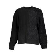 Elegant rullekrave sweater med kontrastdetaljer