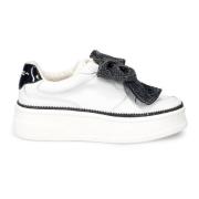 Hvide Slip-On Sneakers med Rhinestone Bue