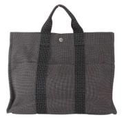 Pre-owned Canvas totes