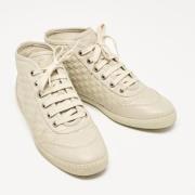 Pre-owned Laeder sneakers