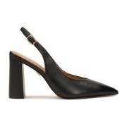 Sorte slingback pumps med en bred hæl