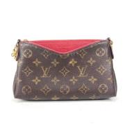 Pre-owned Canvas louis-vuitton-tasker