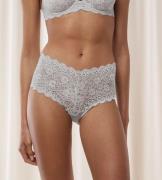 Triumph Amourette Maxi Briefs Str 44 - hos Magasin