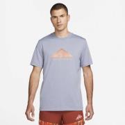 Nike Dri Fit Trail Lobe T Shirt L - T-shirts hos Magasin