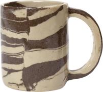 ferm LIVING Ryu Mug Tall - Sand/brown Sand/brown Str ACCESSORIES - Kop...