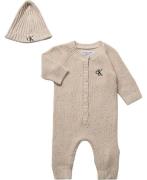 CK Kids Newborn Calvin Klein Jeans Giftpack Str 92 - Aci Heldragter Bo...